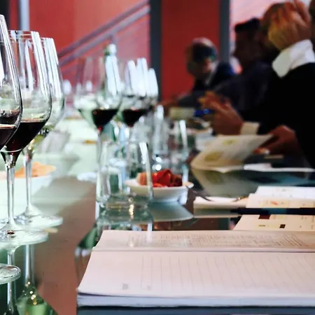 La Foresteria Di Rocca Di Frassinello 公寓式酒店 3*